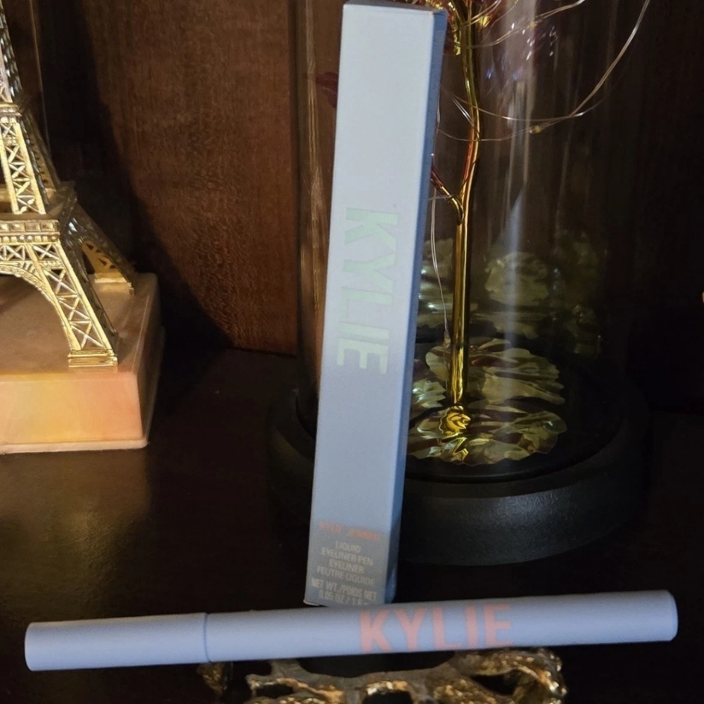 Kylie x Stassie 4 EVER TING Liquid Eyeliner • Vibrant Pink • Limited Ed. Rare